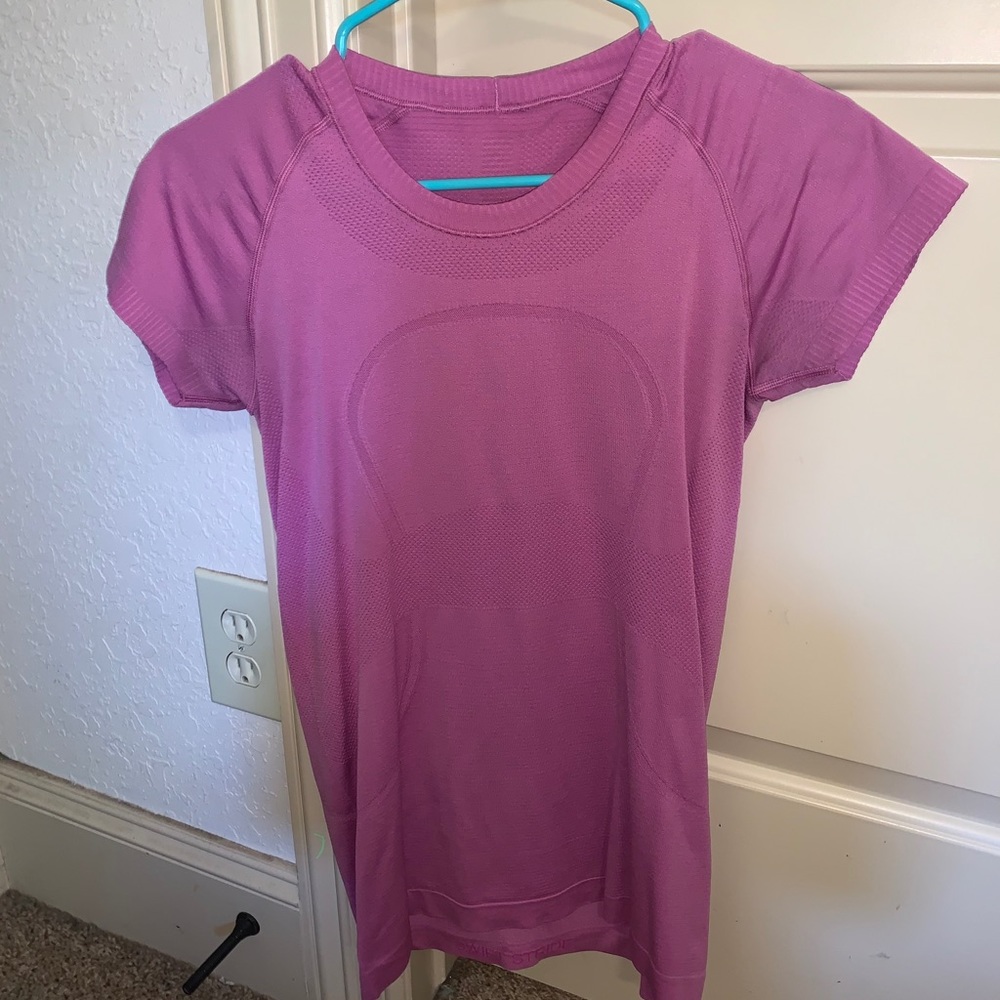 Pink Lululemon short sleeve